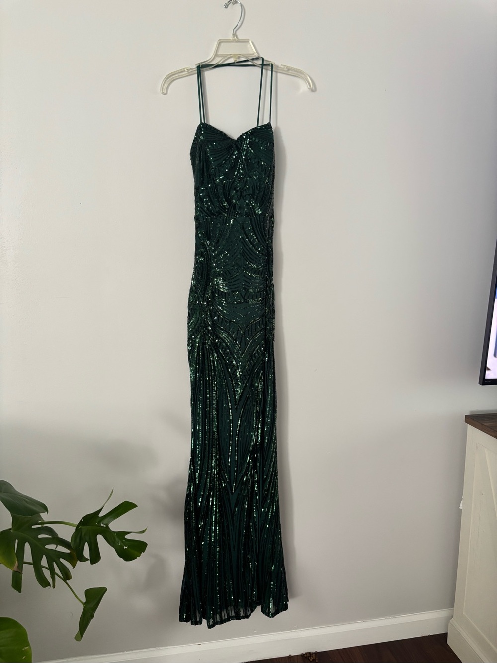 Elegant Forest Green Sequin Evening Gown – Strappy/Corset Slit Dress